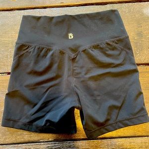 Buffbunny Spin Short